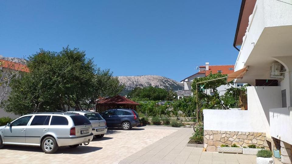 Mirjana F Apartaments Baška Eksteriør bilde