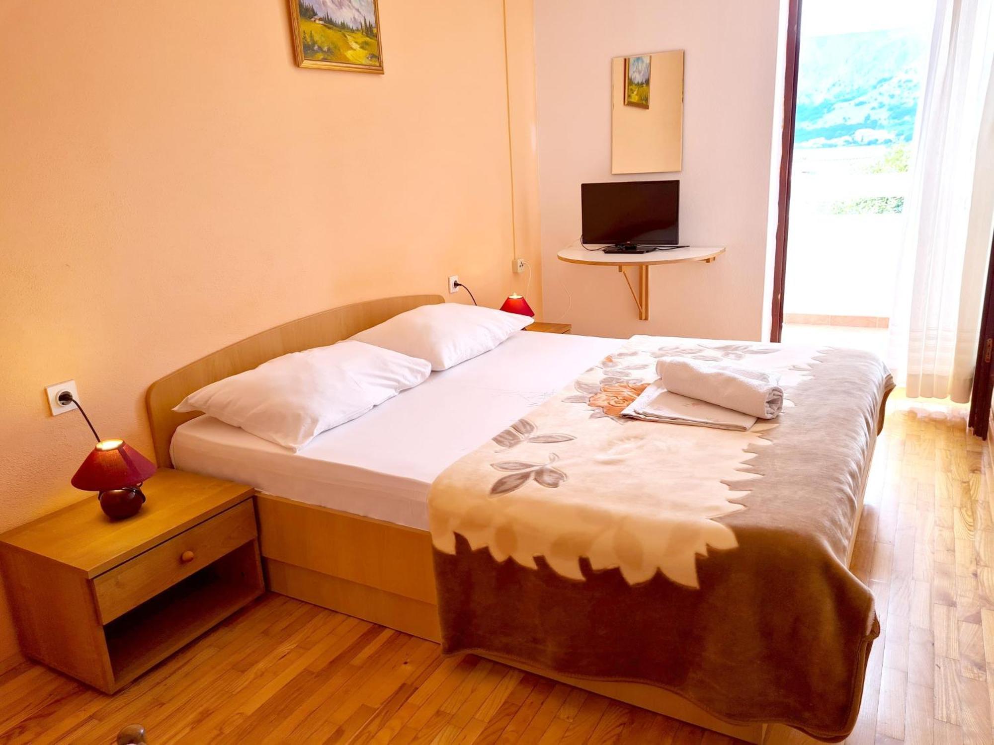 Mirjana F Apartaments Baška Eksteriør bilde