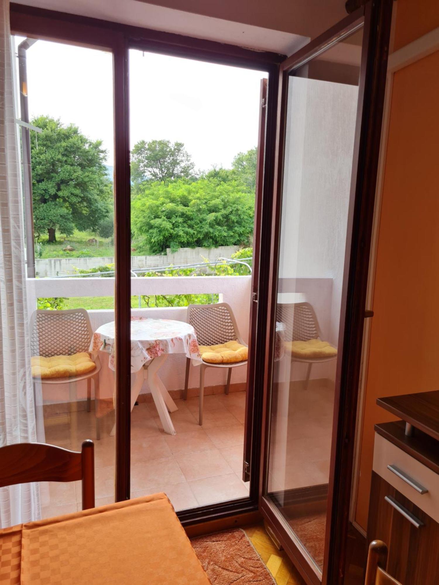 Mirjana F Apartaments Baška Eksteriør bilde